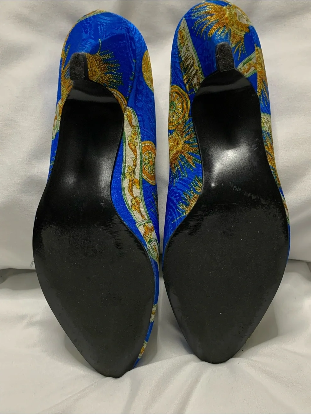 Mai-Tai VTG Blue Patterned Women's Kitten Heels